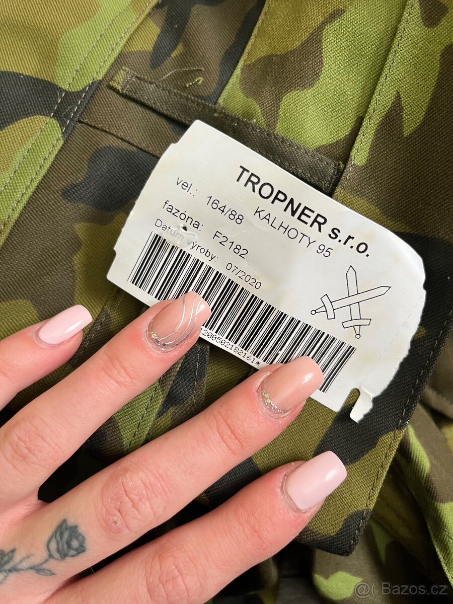 Komplet celoroční uniforma nová - 6