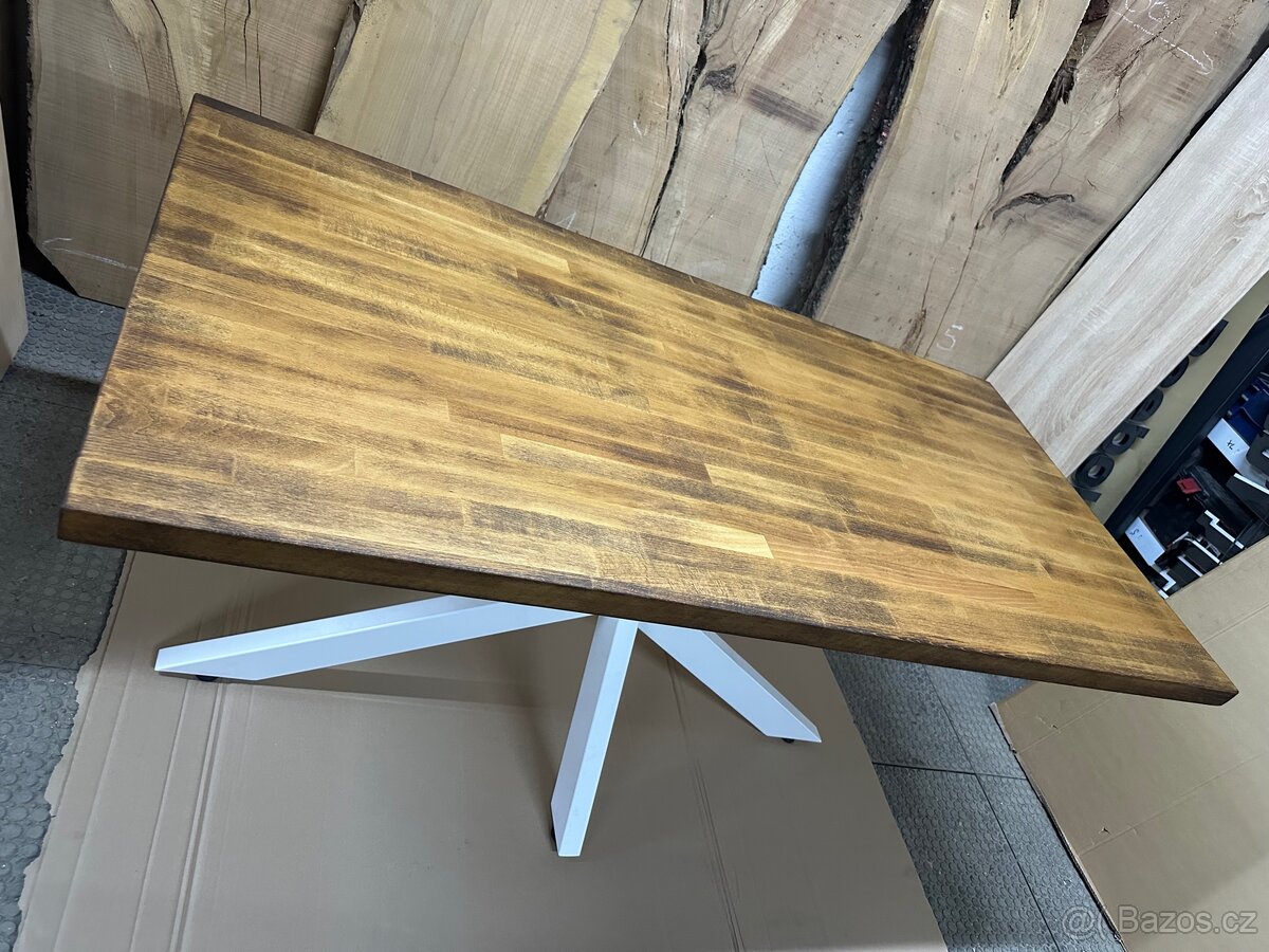 Jídelní stůl s bukovým masivem - 6