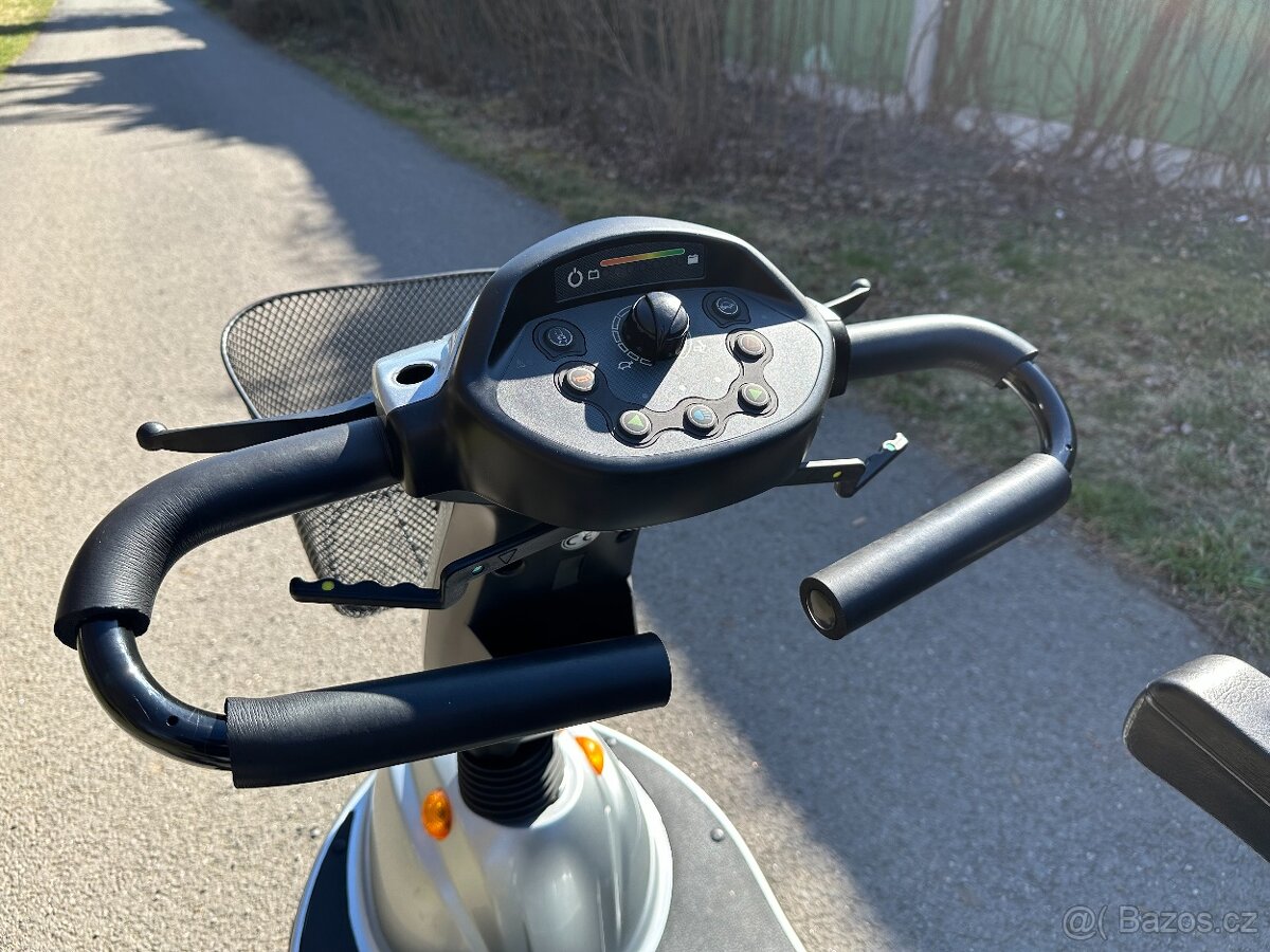 Elektrická tříkolka pro seniory a důchodce Invacare Orion - 6