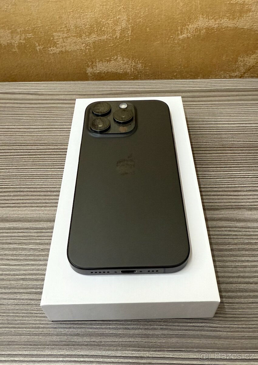 Apple iPhone 15 Pro 256GB černý, 100% baterie - 6