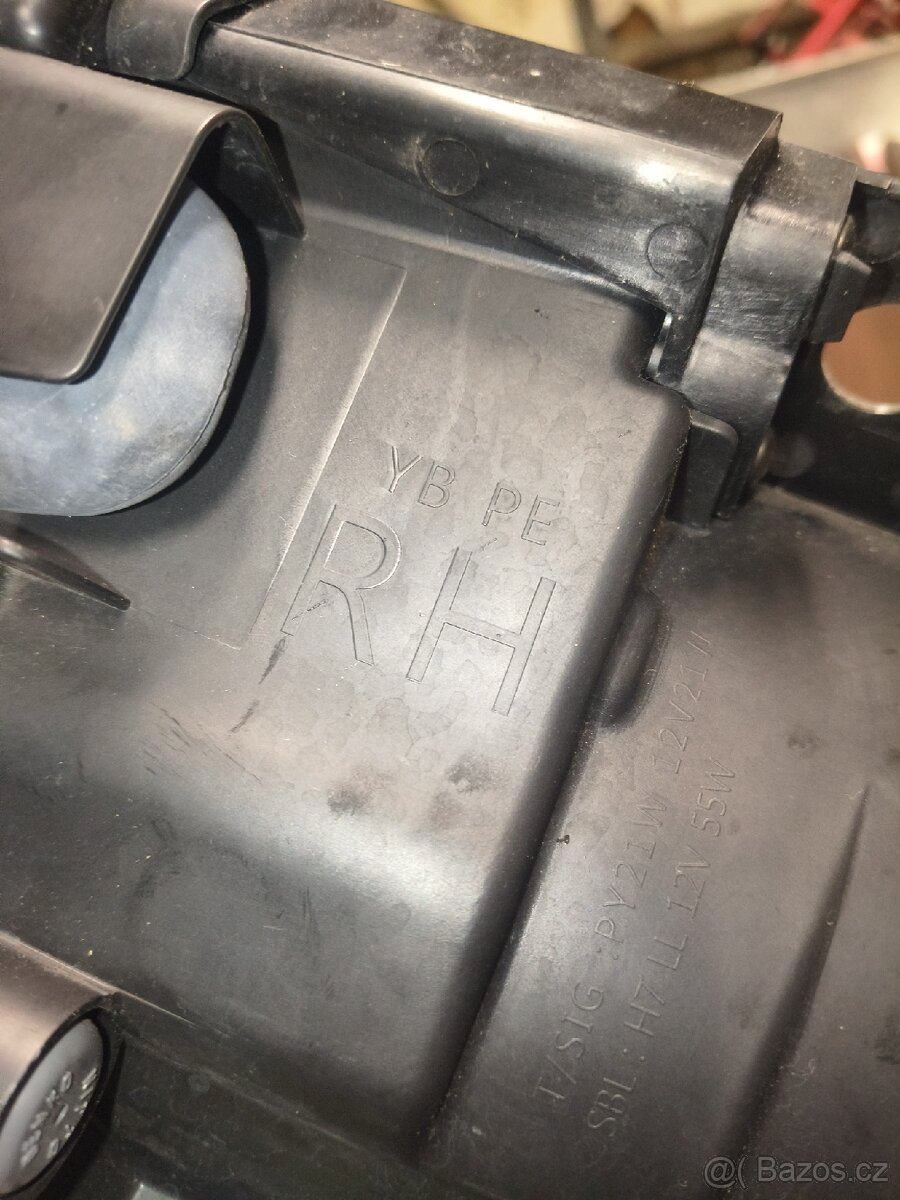 Právě světlo Kia Rio YB - 6