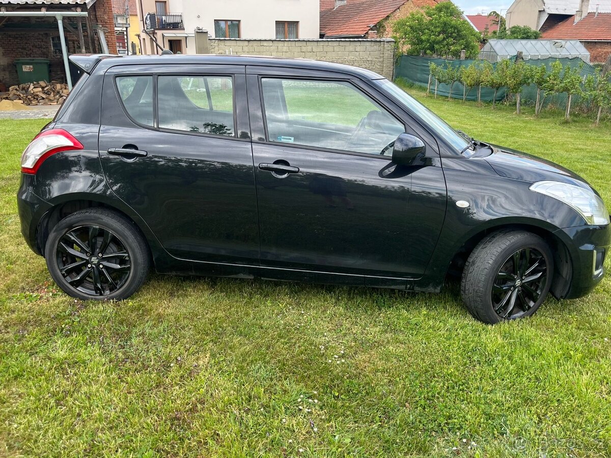 Suzuki Swift Black Edition - 6
