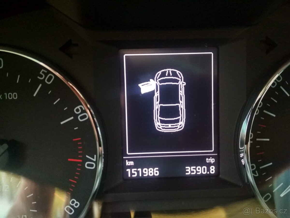 ŠKODA OCTAVIA III - Přístrojový štít - budíky - 6