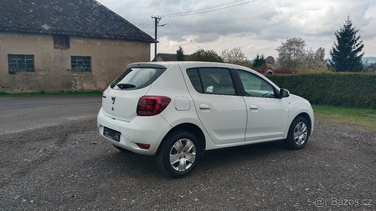 sandero 1,0i - 6