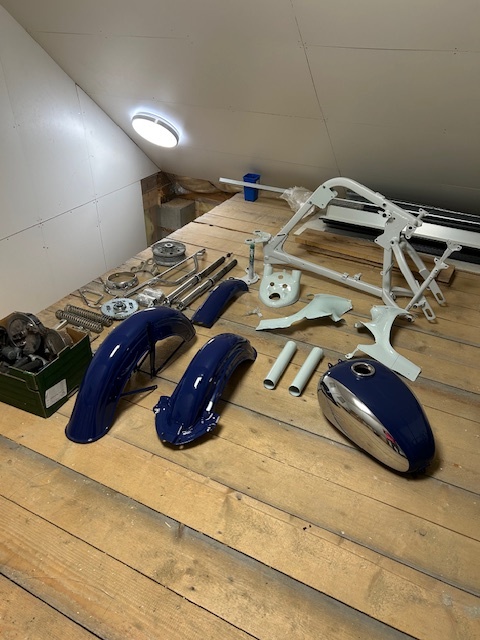 Jawa 250 - kývačka - 6