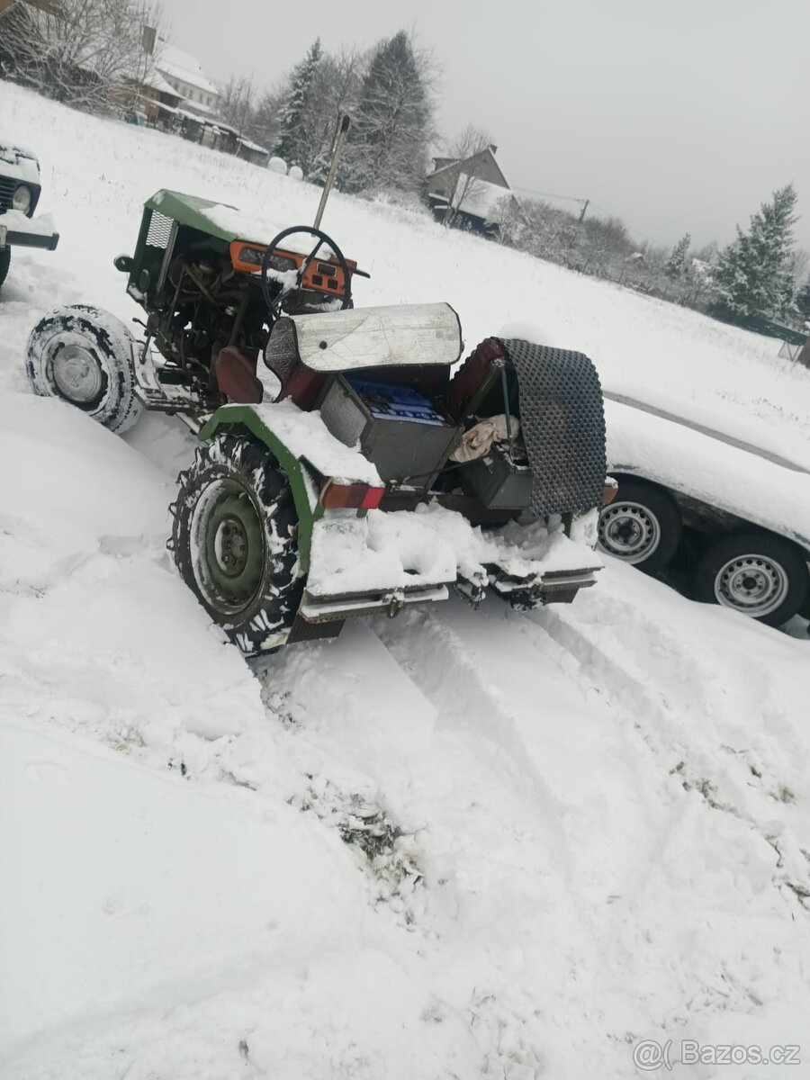 Traktor škoda 1203 - 6