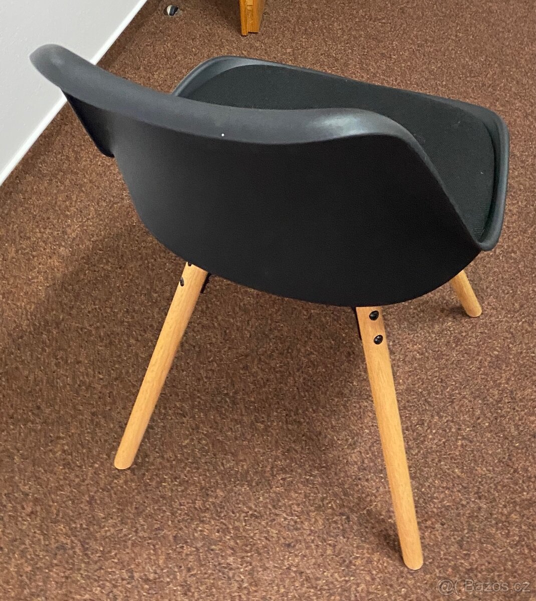 Polohovací stůl se židlemi - 6