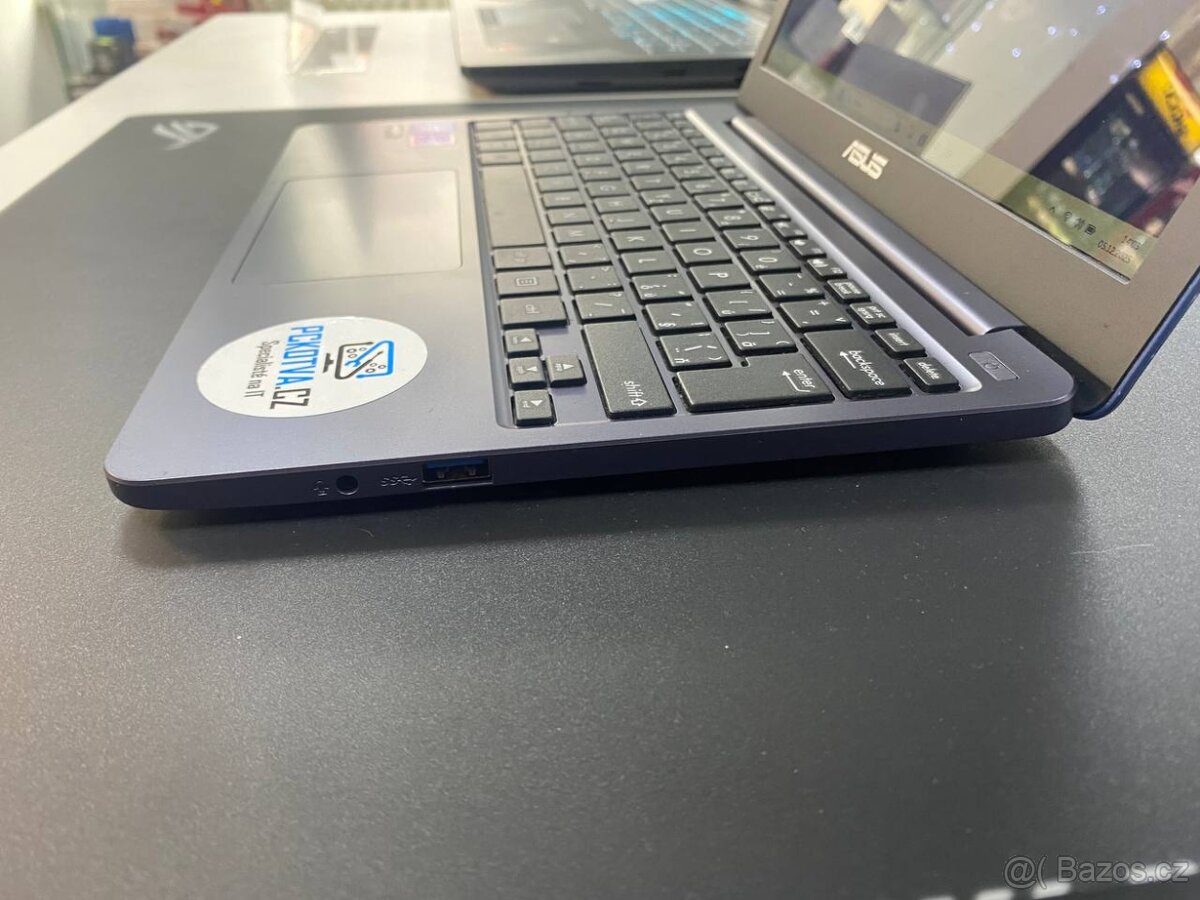 ASUS E203N 11“/Intel Celeron /SD 30GB/RAM 4GB/ GRAFIKA: Inte - 6