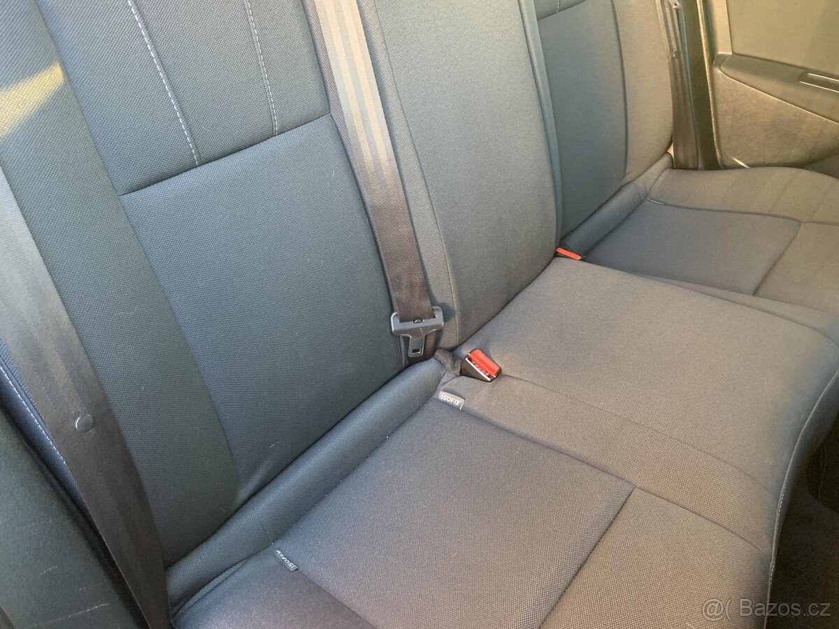 Renault Mégane 1.6i , 74 kW benzín, 2011 - 6