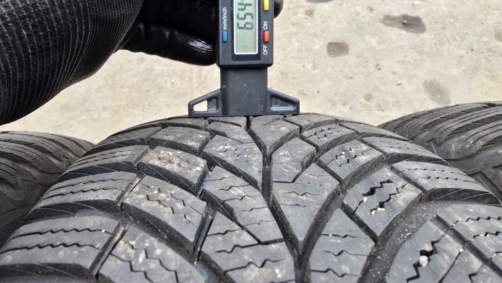 Zimní pneu 195/65R15 Continental - 6