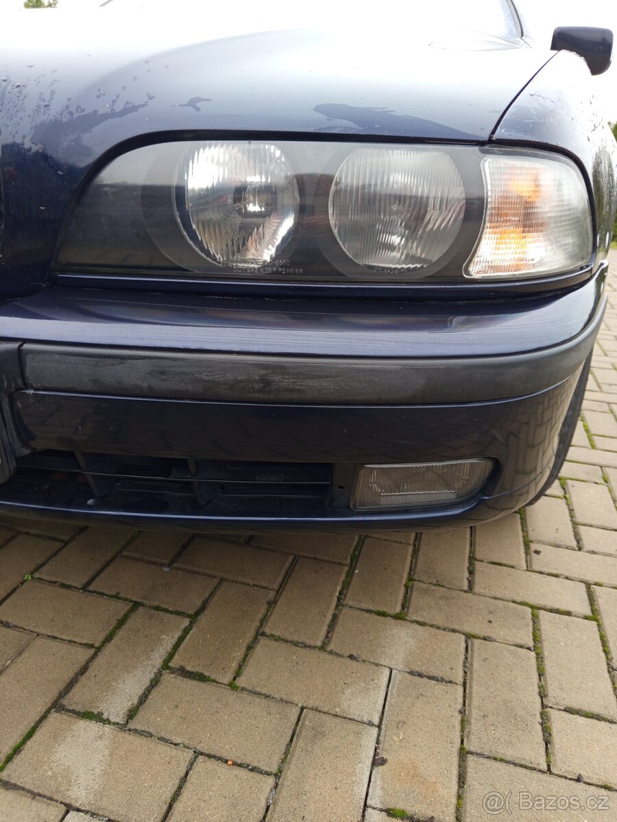 Zadni naraznik BMW E39 - 6