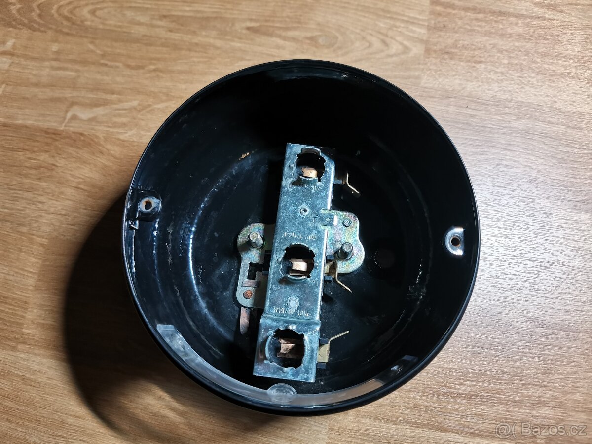 B10 Zetor Avia Liaz Tatra vlek zadní světlo PAL - 6