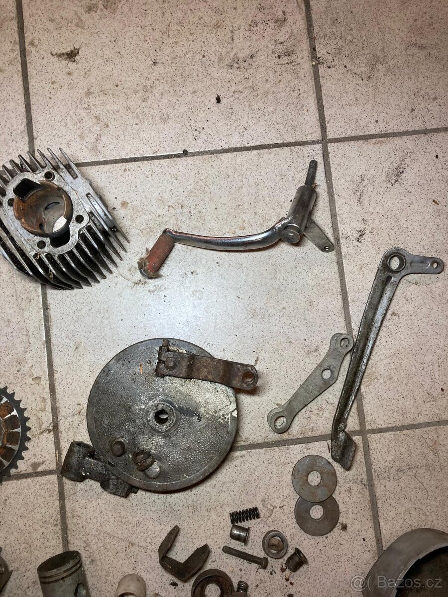 Jawa 50 / 20 / 21 / 23 Pionýr , Mustang - 6