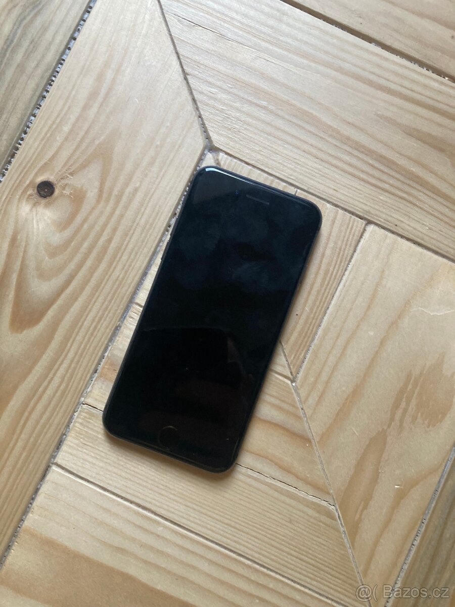 Prodám iPhone 8 64 GB - 6