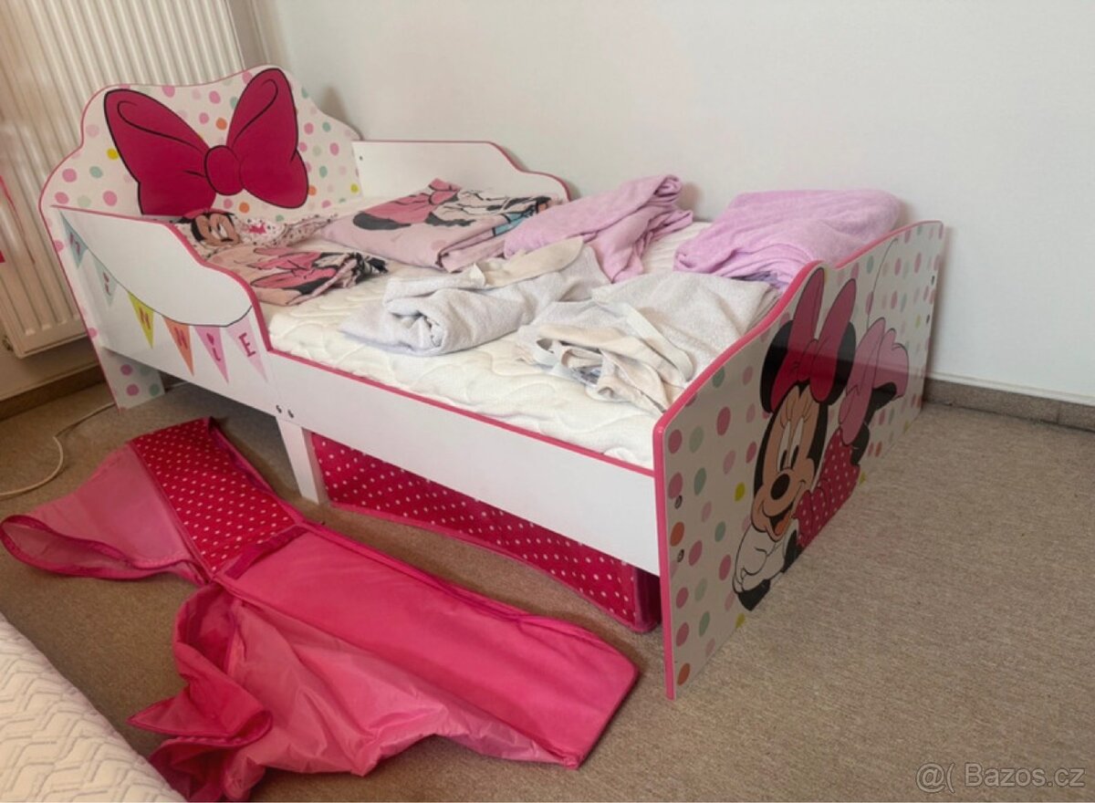 Dětská postel Minnie Mouse + příslušenství - 6
