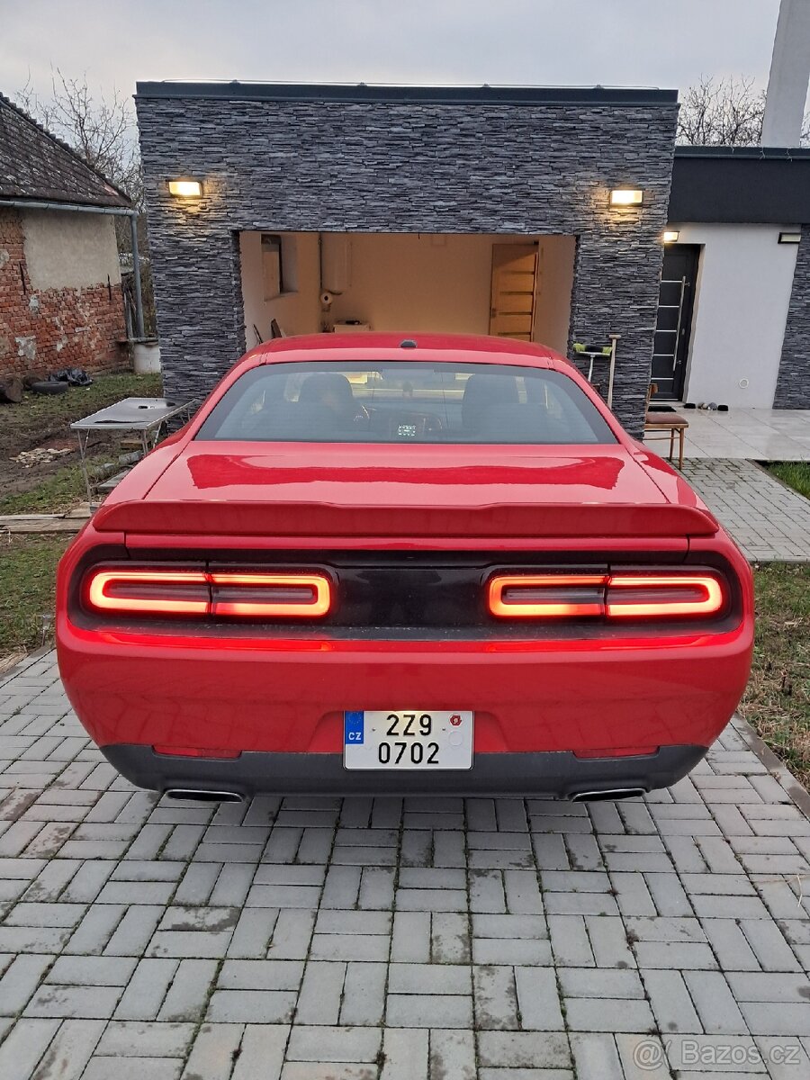 Dodge Challenger 3.6 227kw r.v 2016 - 6