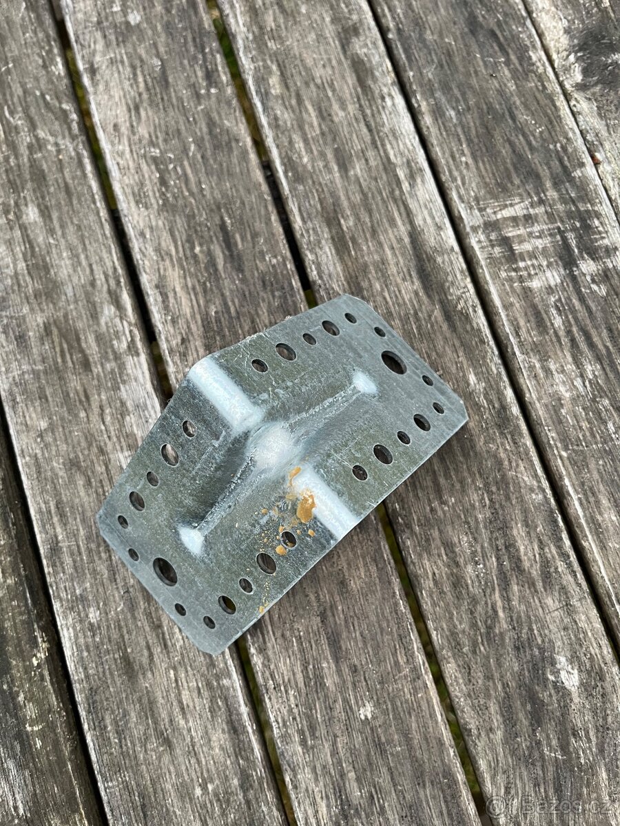 Kotevní patky a úhelníky - 6