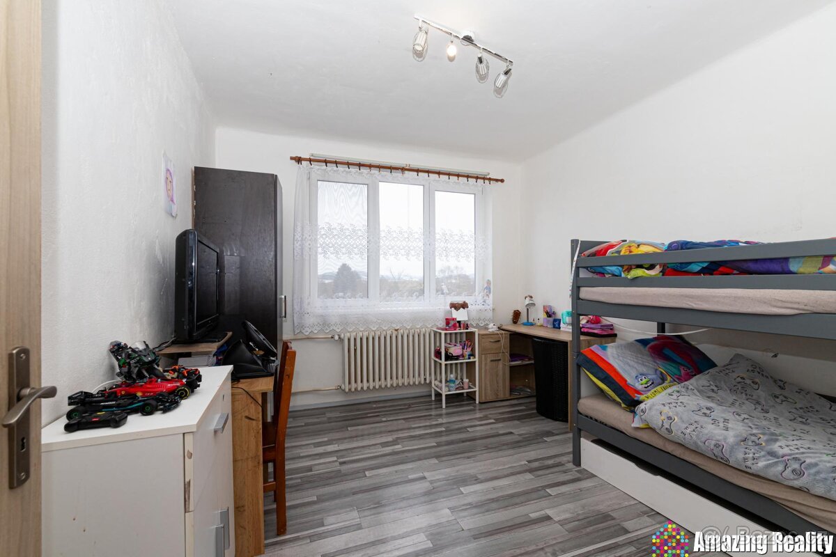 Prodej zděného bytu s garáží a balkonem, v obci Mileč - 6