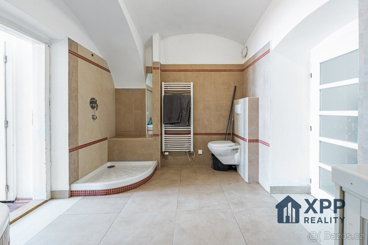 Prodej rodinného domu 132 m², pozemek 122 m² - 6