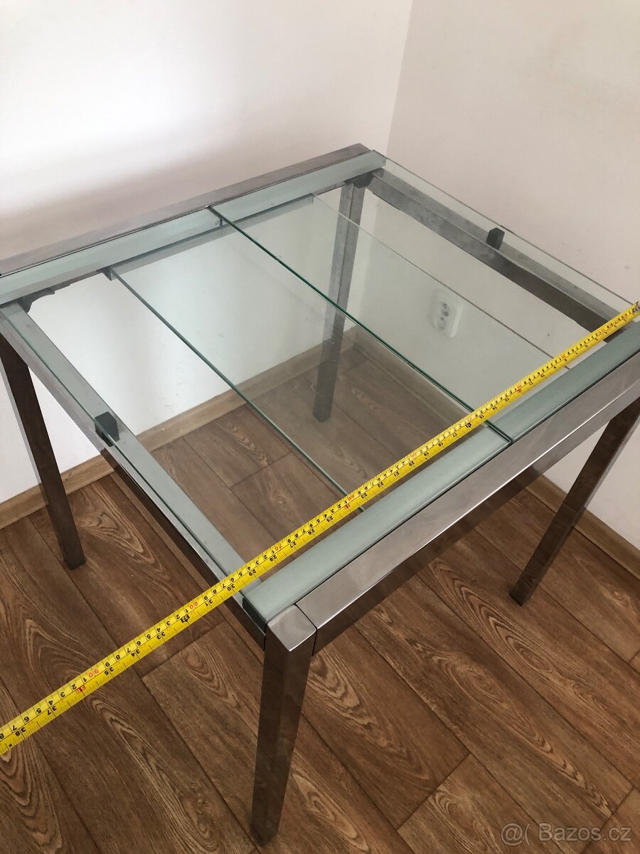 Kuchyňský jídelní stůl - 6