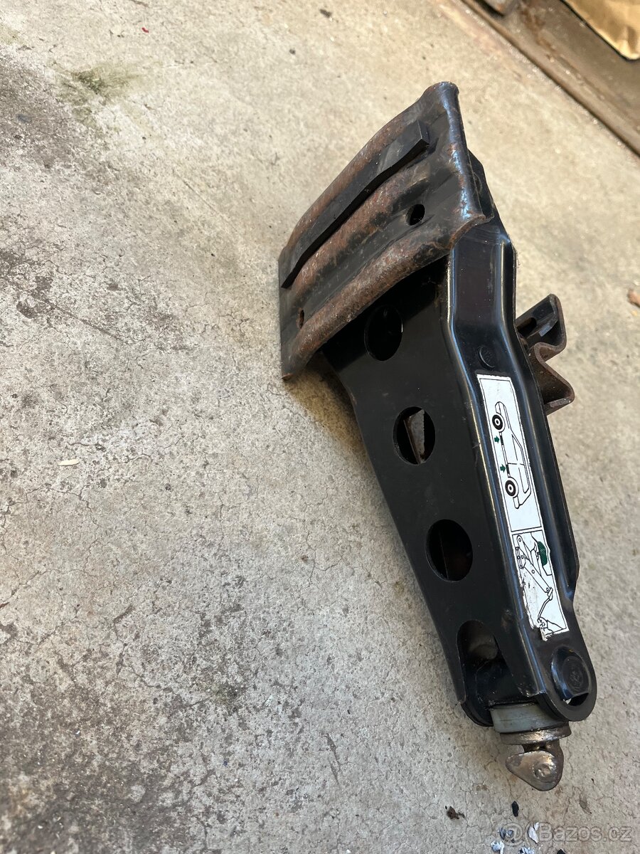 Nůžkový zvedák. - 6