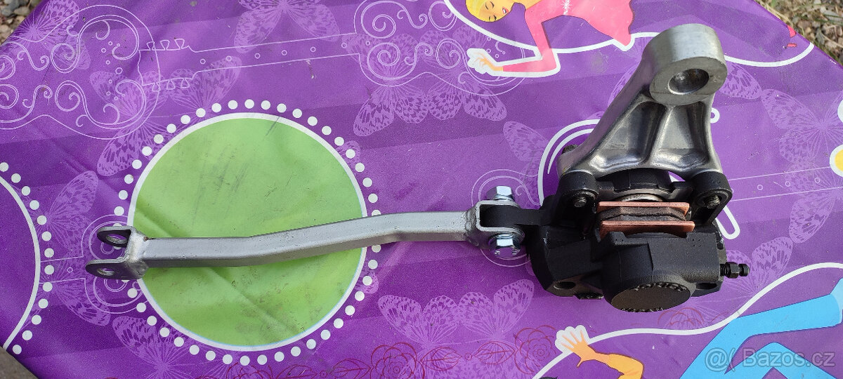 Suzuki SV 650N/S (1999- 2002) Třmen zadní + unašeč a držák - 6