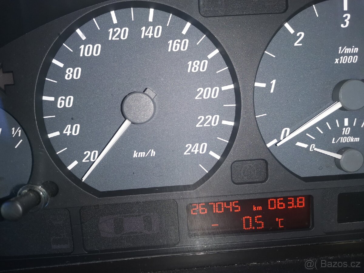 BMW e46 330CD AC Schnitzer 300 koní - 6