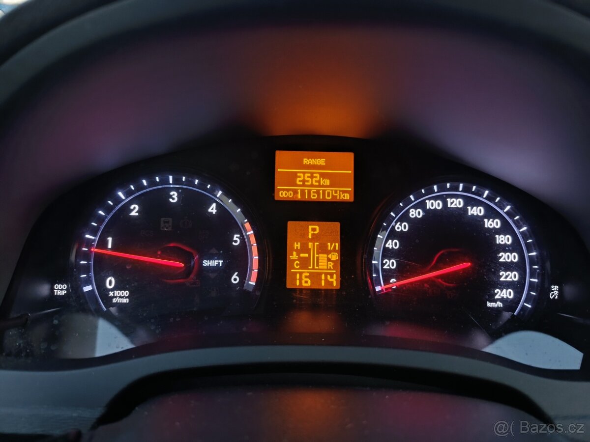 Toyota Avensis kombi automat odpočet DPH - 6