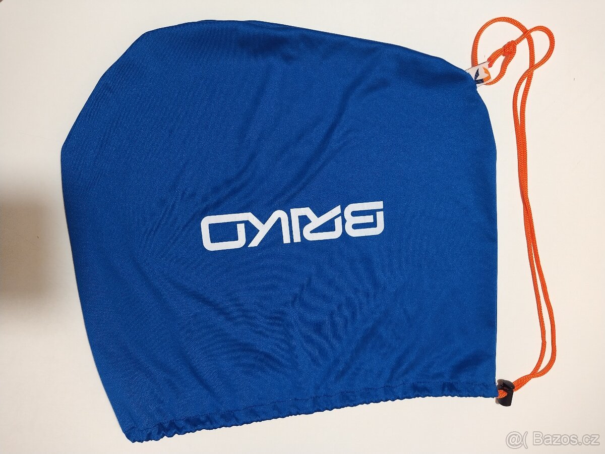 Lyžařská helma. - 6