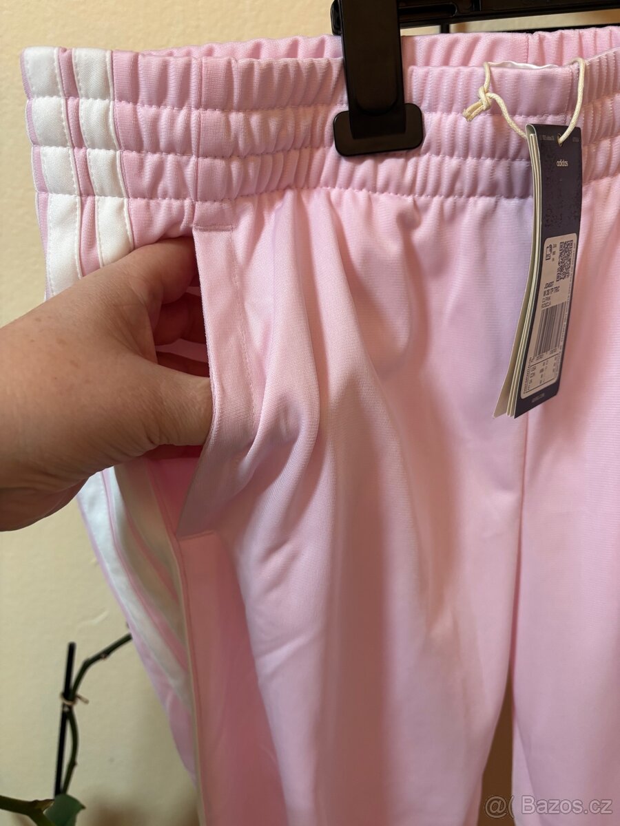 Nove dámské tepláky Adidas M,L - 6