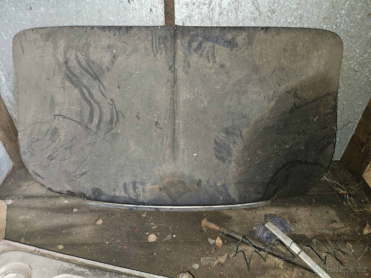 Tatra 603 zadní kapota - 6