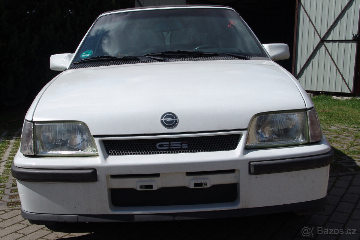 Opel Kadett cabrio Bertone - 6