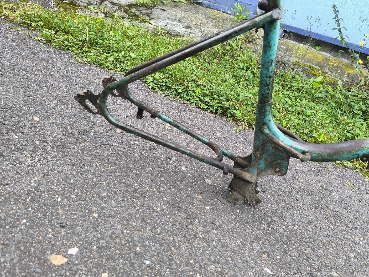 Stadion S11, rám ušák +vidle+vahadla - 6