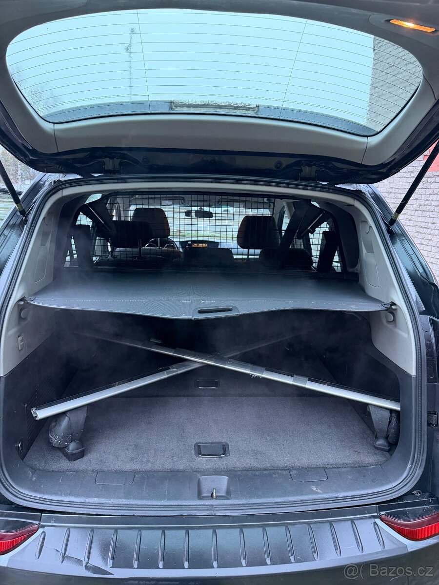 Subaru Tribeca ultimátní 4X4 silný 3.0i 180kw - 6