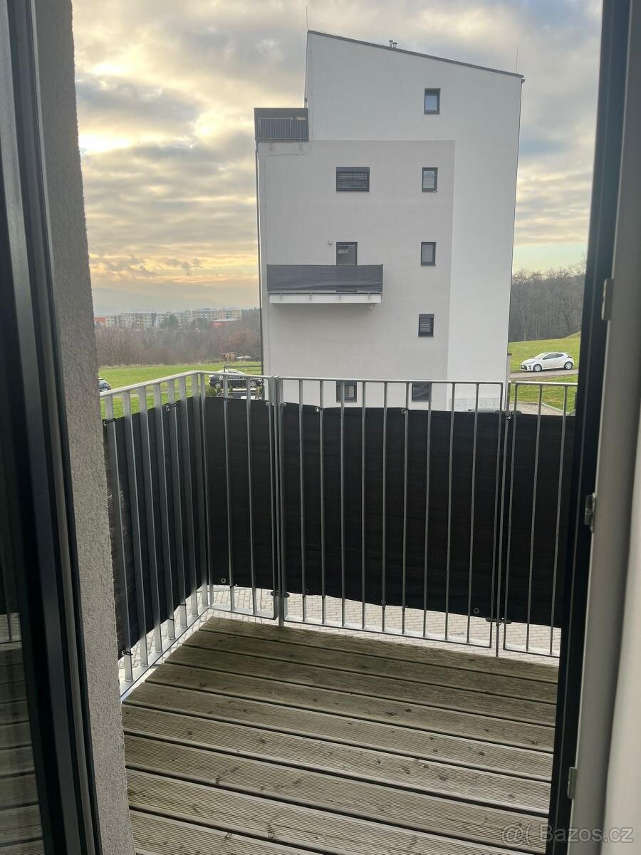 Pronájem bytu 2 kk, 54 m2, novostavba EDEN Rožnov - 6