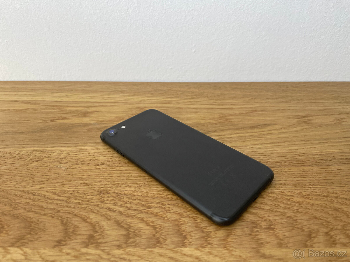 Apple iPhone 7 128GB Černý - 6