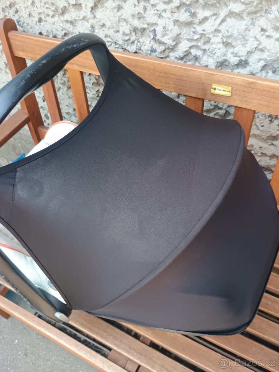 Maxi Cosi Cabrio Fix + adaptéry + fusak - 6