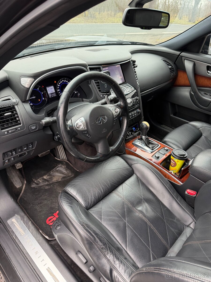 Infiniti Fx30d S - 6