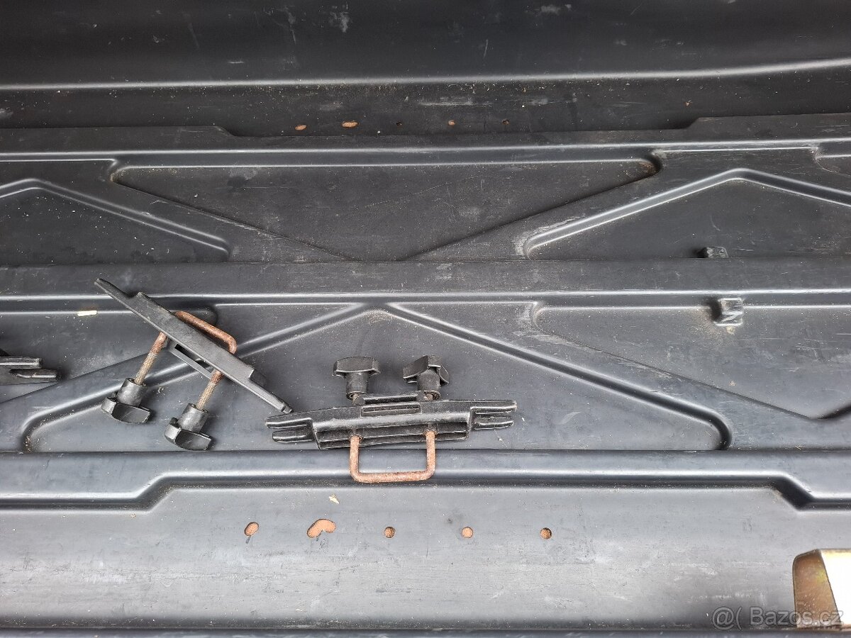 Rakev Střešní box Thule Liberty 500 - 6