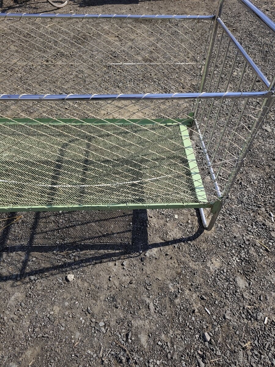 Chromovaná postýlka - 6