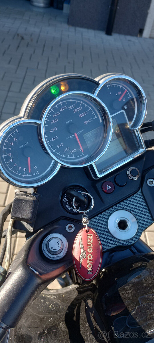 Moto Guzzi Breva 1100 - 6