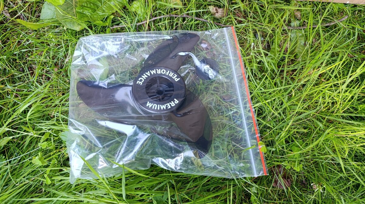 Vodní elektromotor Cobra 54 12V - 6