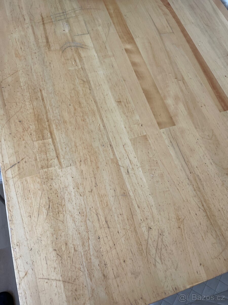 Stůl + 6 židlí - 6