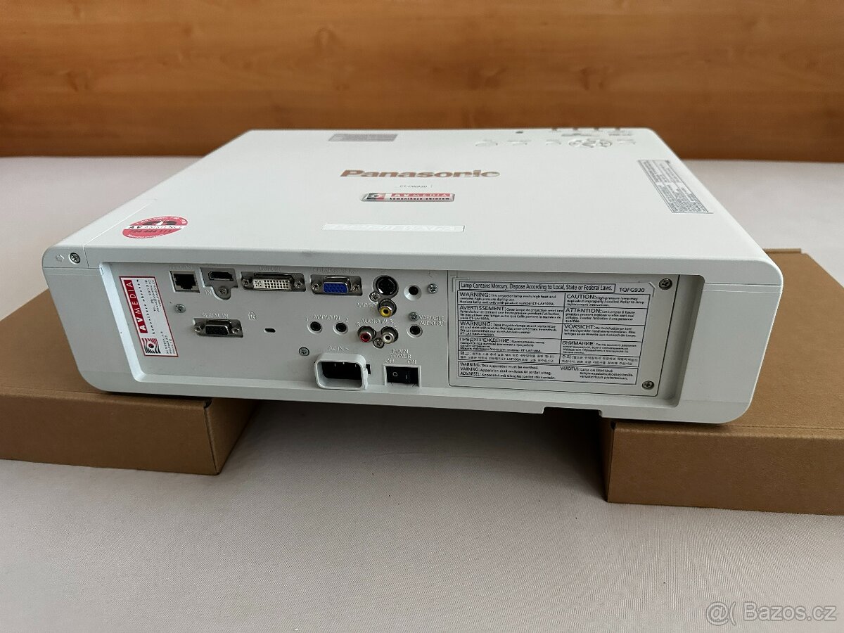 Projektor Panasonic PT-FW430E – plně funkční + příslušenství - 6