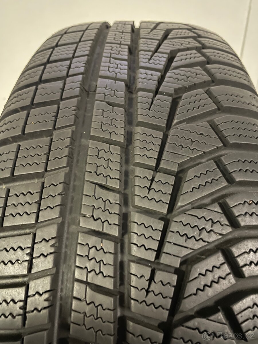 Original zimni alu Audi Q3 5x112 + 215/65/17 98% - 6