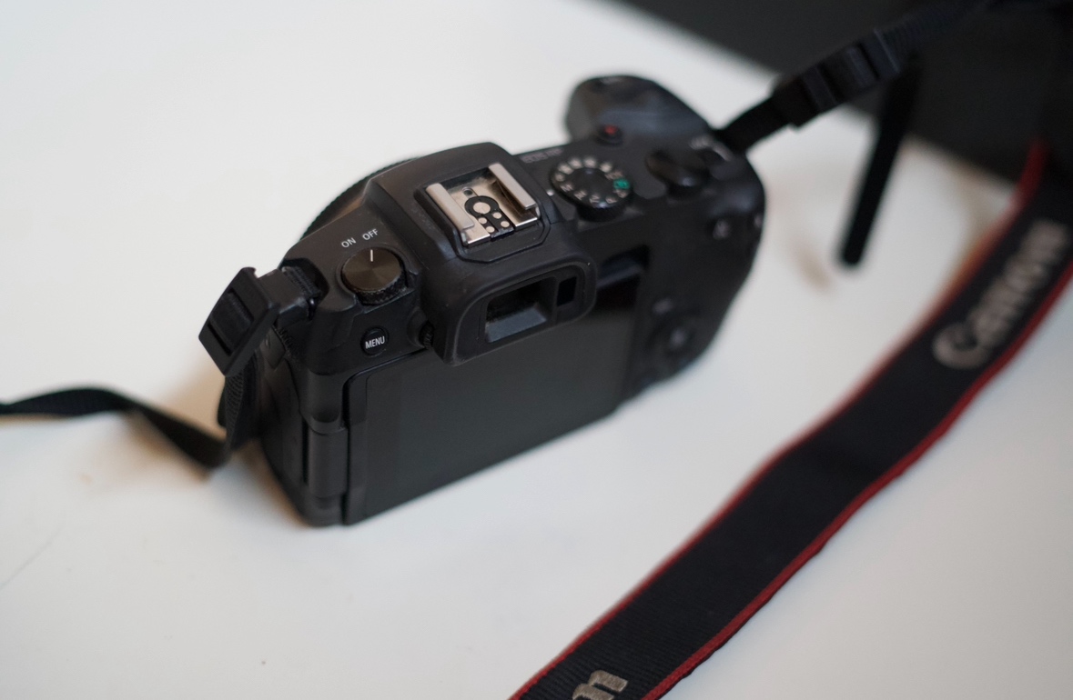 Canon eos RP + RF 24 - 105 mm, 4 - 7.1 + EF 50 mm 1.8 - 6