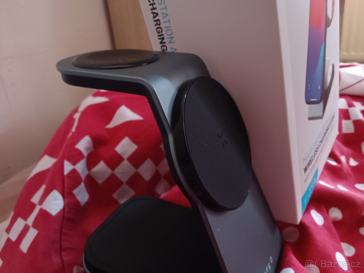 Prodám bezdrátový nabíjecí stojan fixed 3v1 - 6