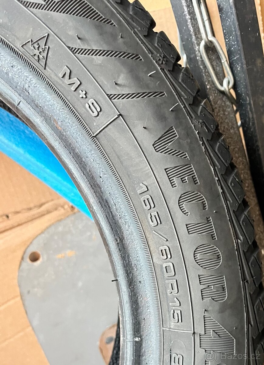 Zimní pneumatiky 165/60/15 - 6