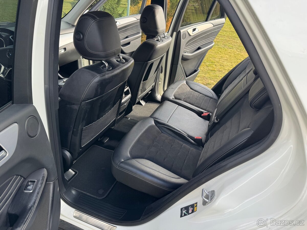 Mercedes-Benz ML350 BlueTec 4matic - 6