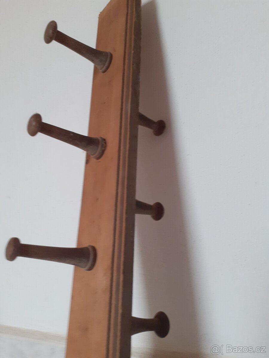 Retro stojan na papírové ubrousky, věšáky - 6